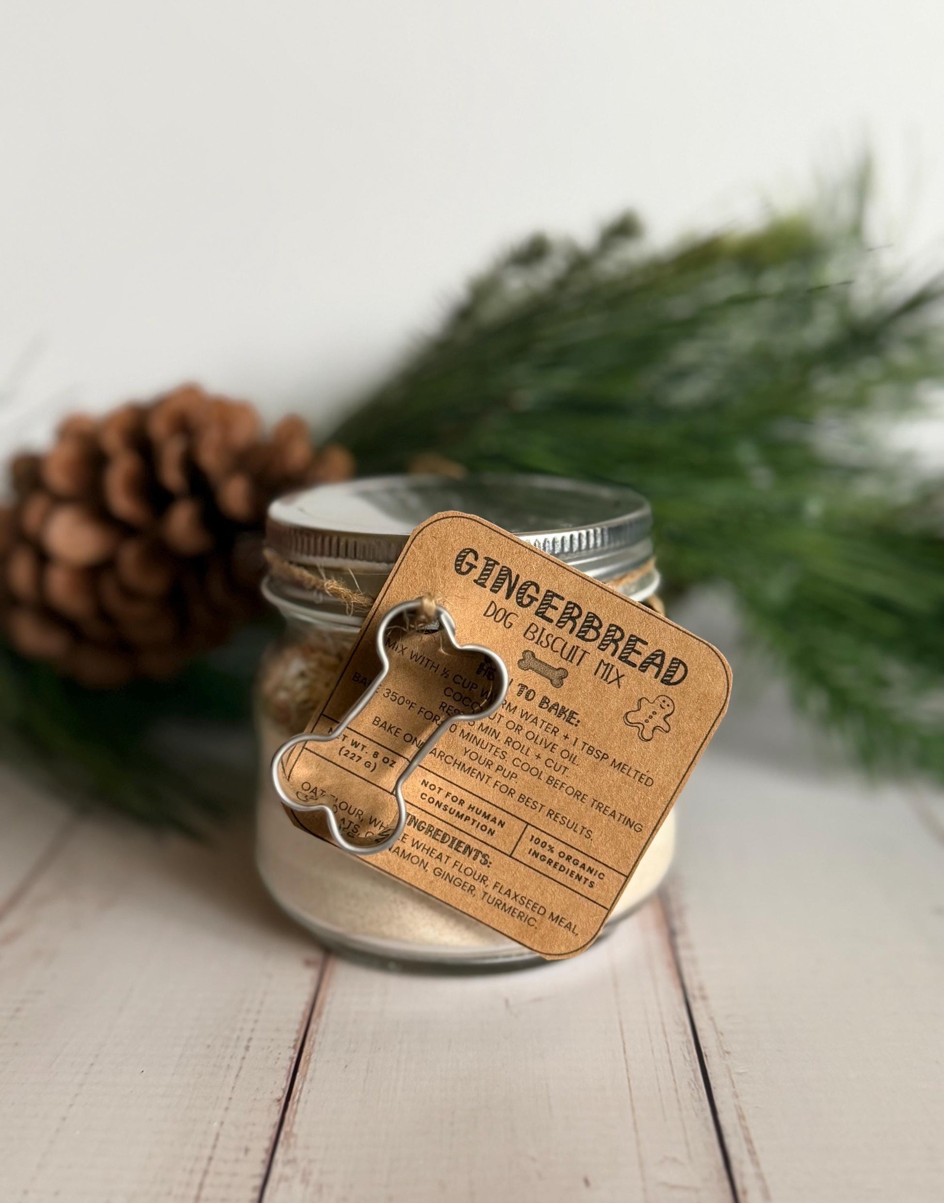 Gingerbread Dog Biscuit Mix in Jar with Cookie Cutter | DIY Dog Treat Kit | Christmas Dog Gift | Organic Pet Treat Mix